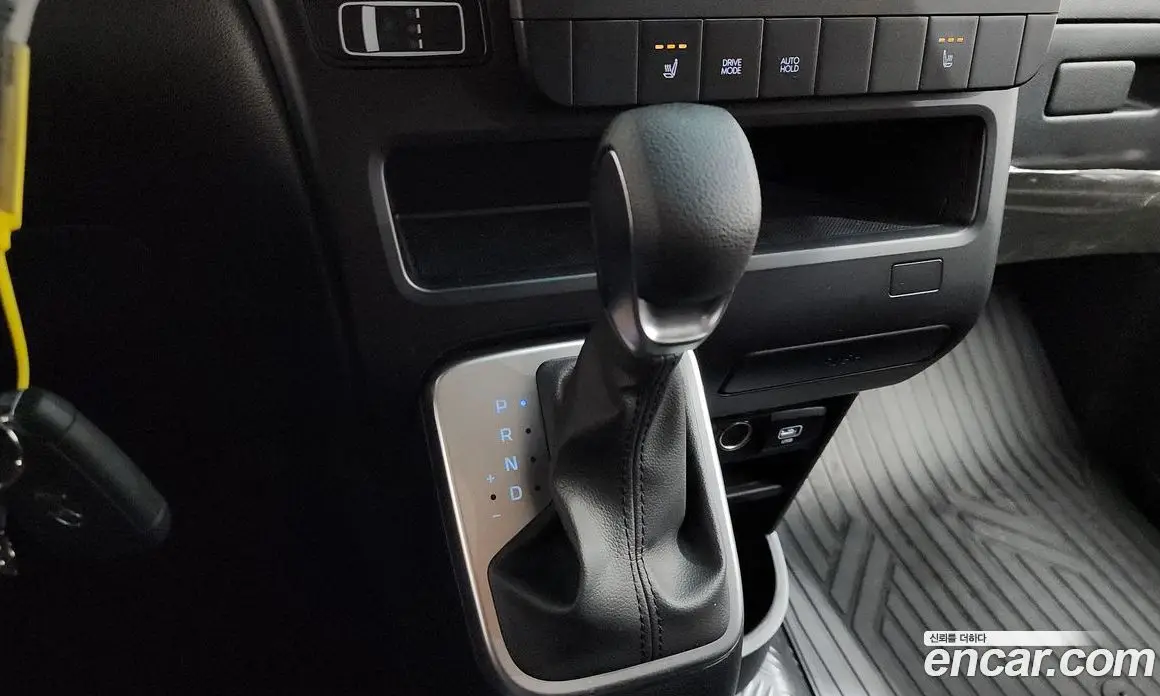 Hyundai Staria 2025 2.2 автомат (гидро), фото 12