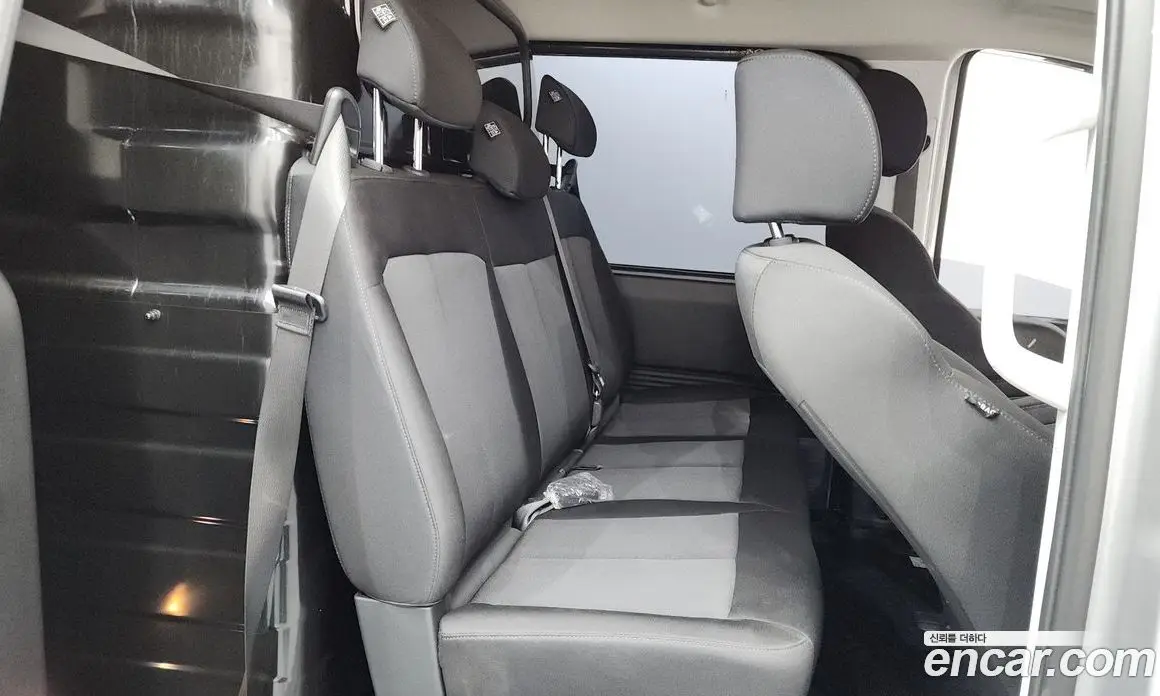 Hyundai Staria 2025 2.2 автомат (гидро), фото 17