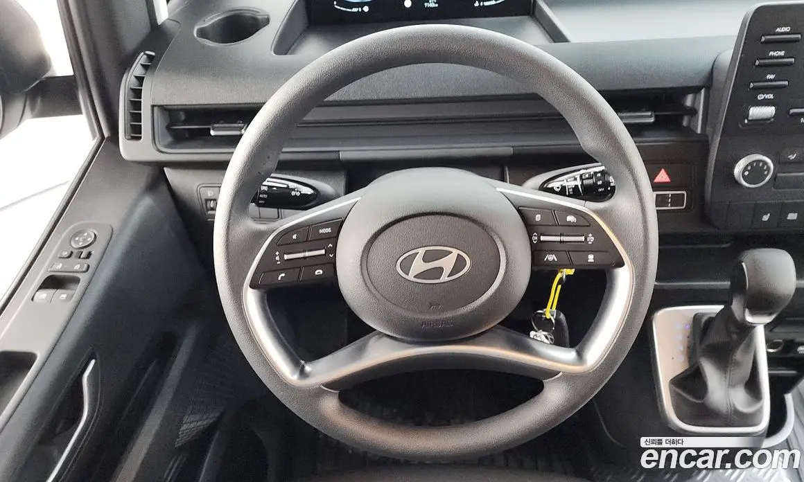 Hyundai Staria 2025 2.2 автомат (гидро), фото 20