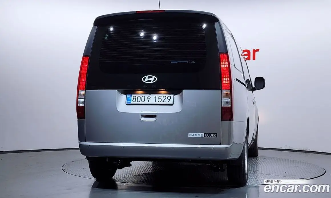 Hyundai Staria 2025 2.2 автомат (гидро), фото 4
