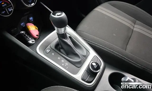 Hyundai Venue 2020 1.6 автомат (гидро), миниатюра 12
