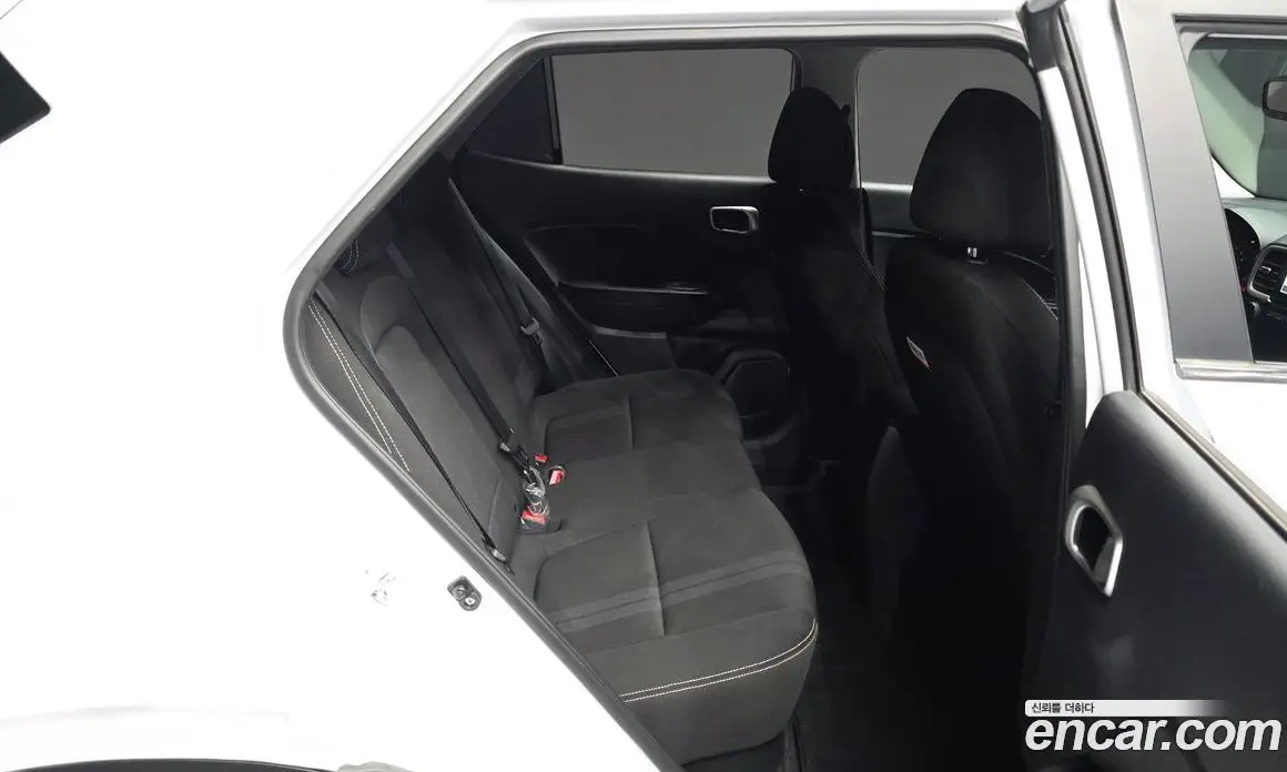 Hyundai Venue 2020 1.6 автомат (гидро), фото 18