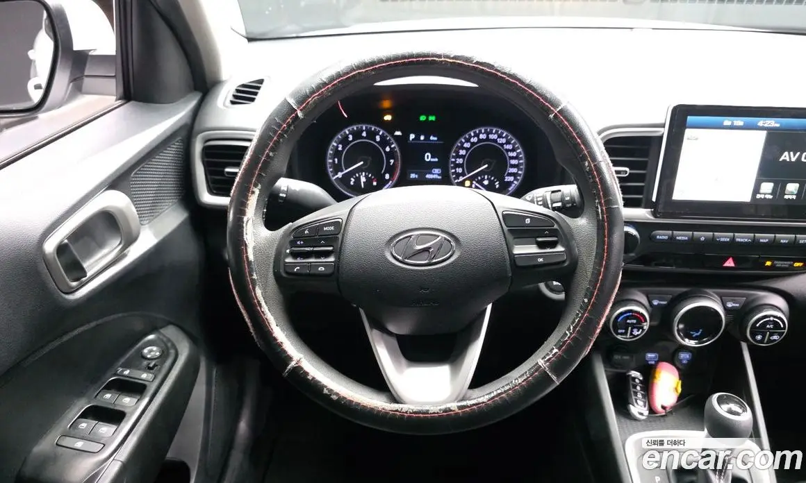 Hyundai Venue 2020 1.6 автомат (гидро), фото 19