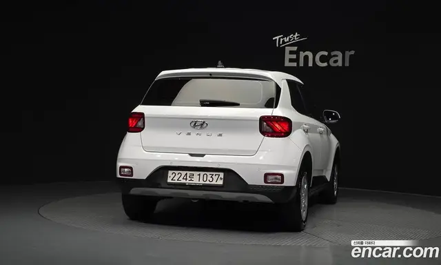 Hyundai Venue 2020 1.6 автомат (гидро), миниатюра 4