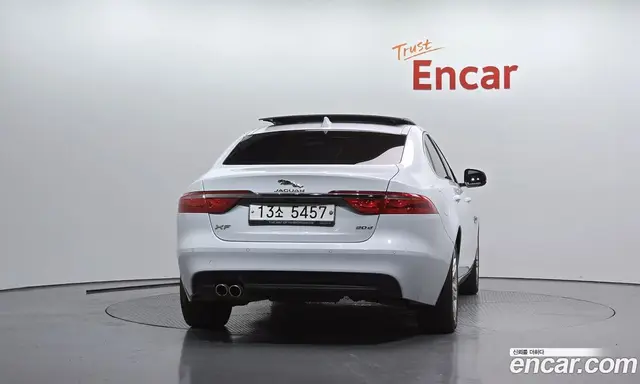 Jaguar XF 2017 2.0 автомат (гидро), миниатюра 4