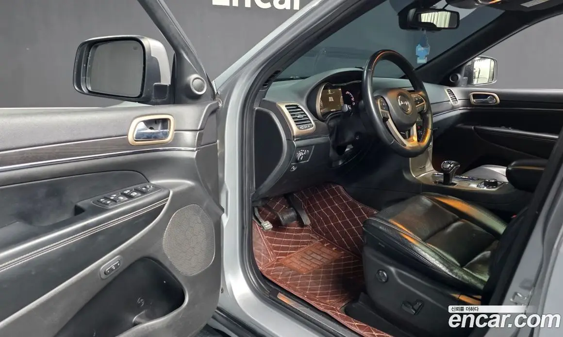 Jeep Cherokee 2015 3.0 автомат (гидро), фото 13
