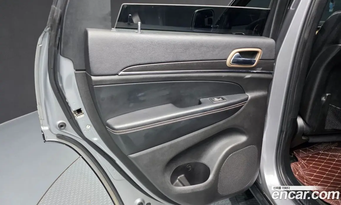 Jeep Cherokee 2015 3.0 автомат (гидро), фото 15