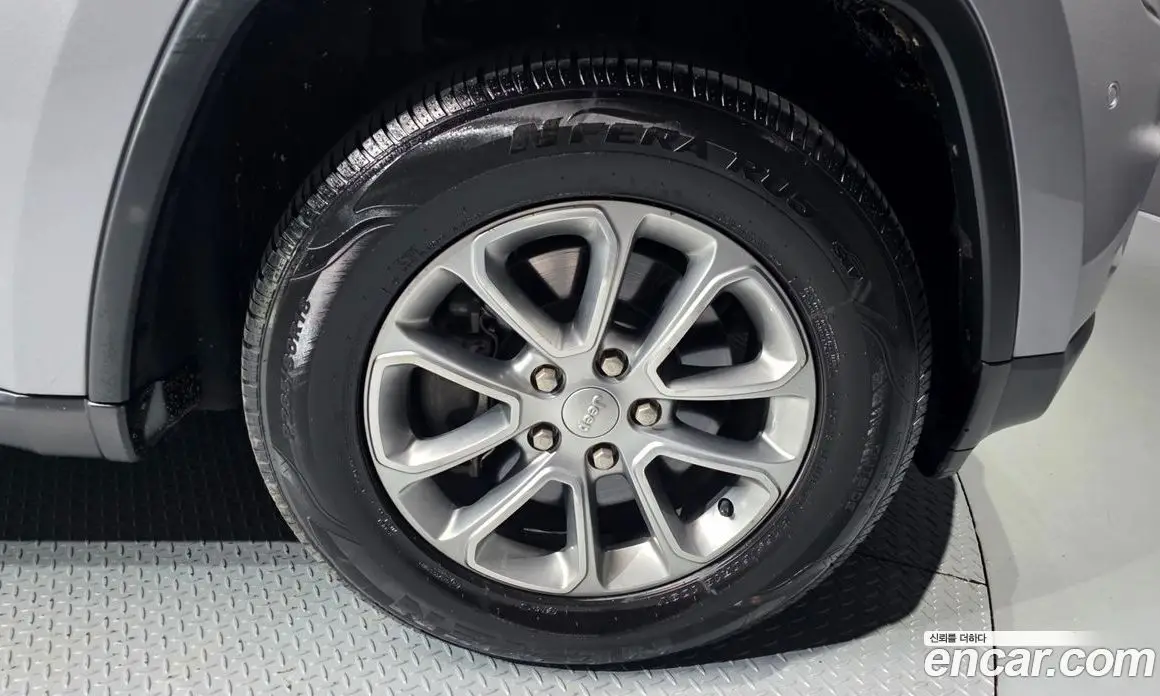 Jeep Cherokee 2015 3.0 автомат (гидро), фото 7