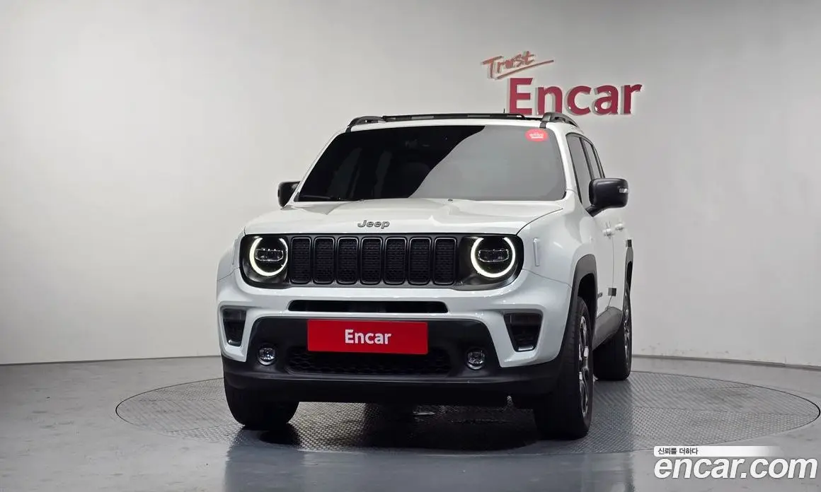 Jeep Renegade 2021 2.4 автомат (гидро), фото 3 Jeep Renegade 2021 2.4 автомат (гидро), фото 3