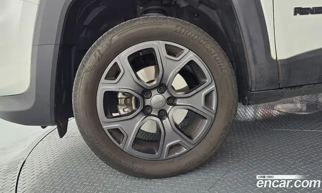 Jeep Renegade 2021 2.4 автомат (гидро), миниатюра 5 Jeep Renegade 2021 2.4 автомат (гидро), миниатюра 5