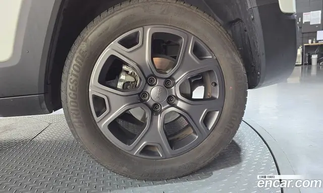 Jeep Renegade 2021 2.4 автомат (гидро), миниатюра 7 Jeep Renegade 2021 2.4 автомат (гидро), миниатюра 7