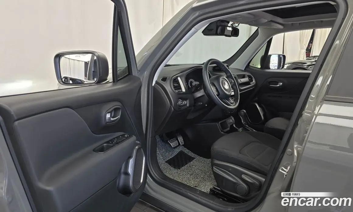 Jeep Renegade 2022 1.3 автомат (гидро), фото 13 Jeep Renegade 2022 1.3 автомат (гидро), фото 13