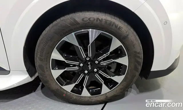 Kia Carnival 2023 2.2 автомат (гидро), миниатюра 7 Kia Carnival 2023 2.2 автомат (гидро), миниатюра 7