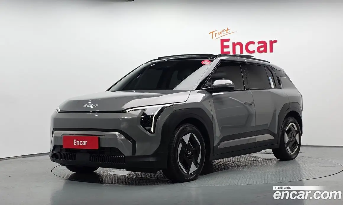 Kia EV3 2024 0.2 автомат (гидро), фото 1 Kia EV3 2024 0.2 автомат (гидро), фото 1