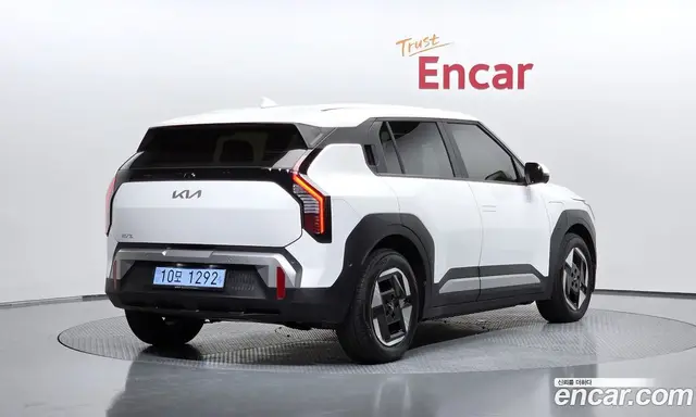 Kia EV3 2025 0.2 автомат (гидро), миниатюра 2 Kia EV3 2025 0.2 автомат (гидро), миниатюра 2