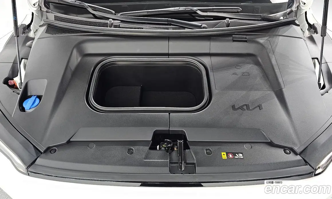 Kia EV3 2025 0.2 автомат (гидро), фото 6 Kia EV3 2025 0.2 автомат (гидро), фото 6