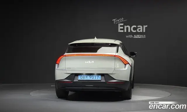 Kia EV6 2023 0.1 автомат (гидро), миниатюра 4 Kia EV6 2023 0.1 автомат (гидро), миниатюра 4