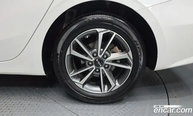 Kia K3 2023 1.6 автомат (гидро), миниатюра 7 Kia K3 2023 1.6 автомат (гидро), миниатюра 7