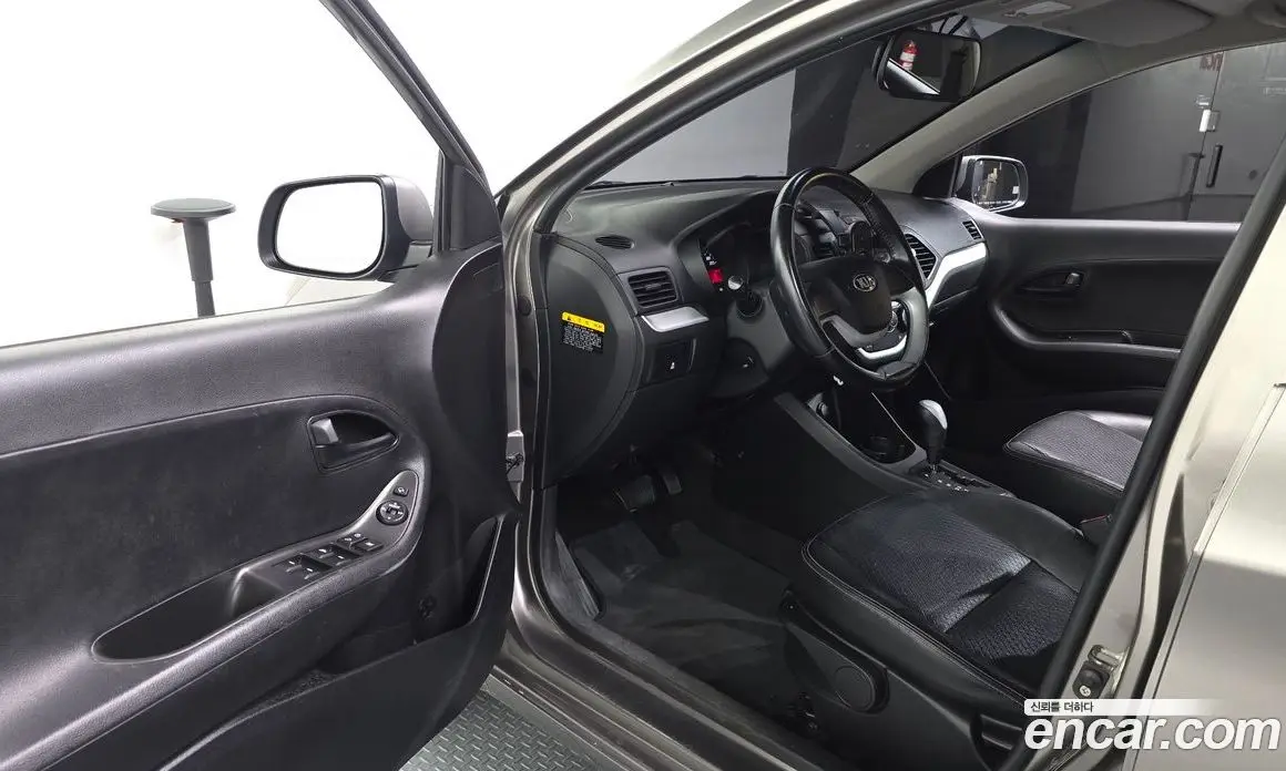 Kia Morning 2013 1.0 автомат (гидро), фото 13