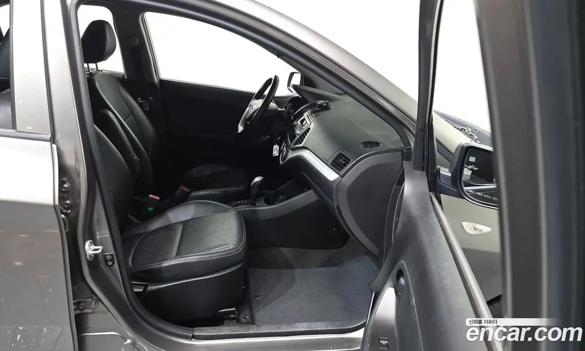 Kia Morning 2013 1.0 автомат (гидро), фото 17