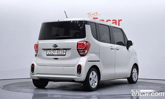 Kia Ray 2019 1.0 автомат (гидро), миниатюра 2