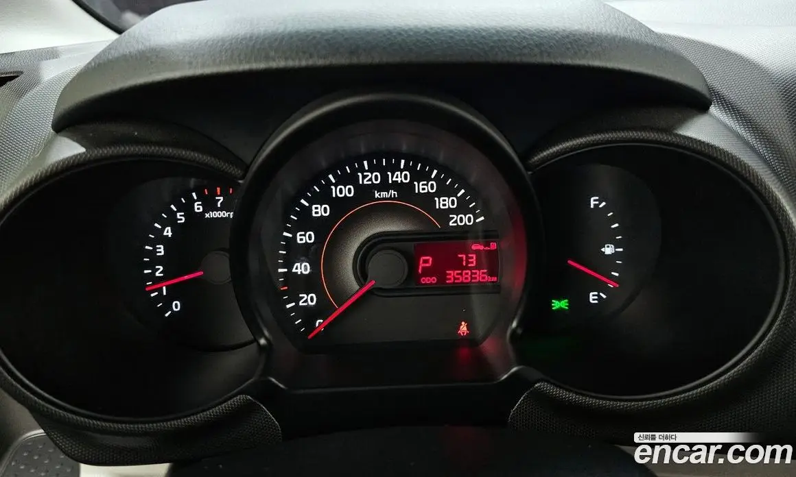 Kia Ray 2019 1.0 автомат (гидро), фото 11