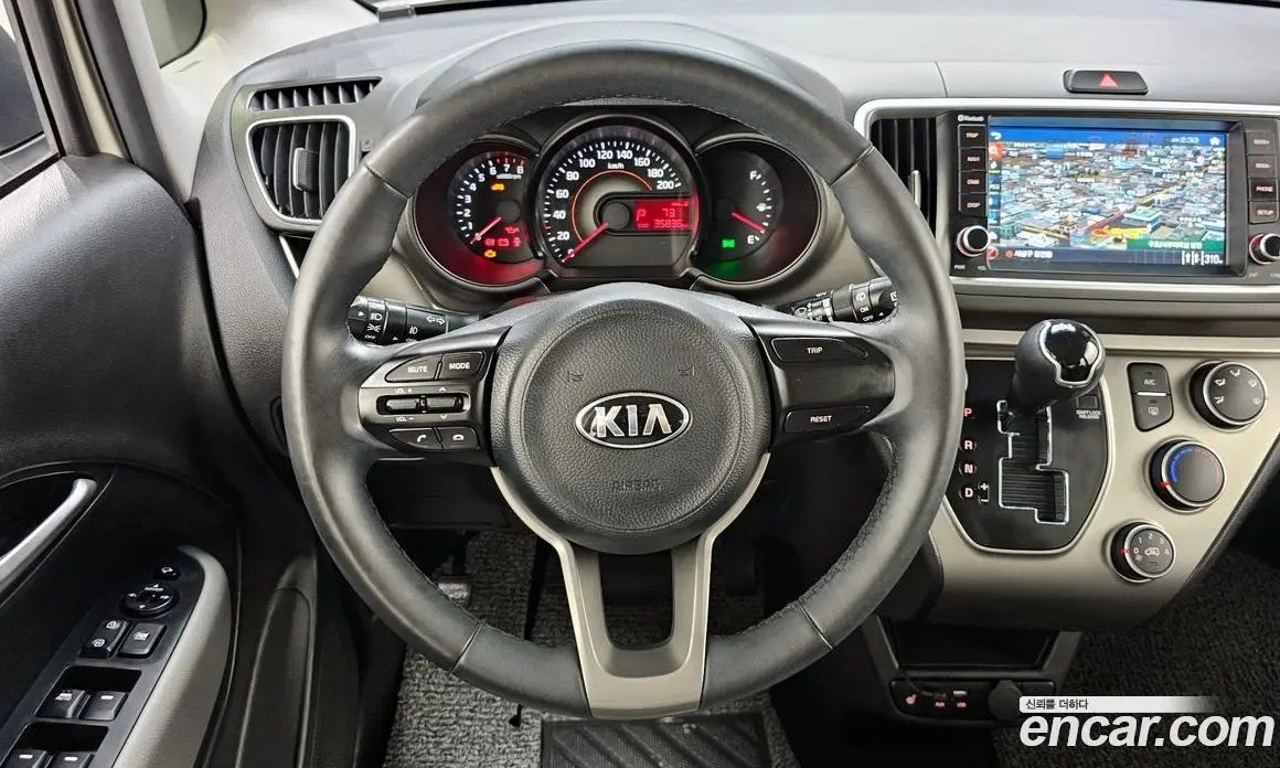 Kia Ray 2019 1.0 автомат (гидро), фото 19