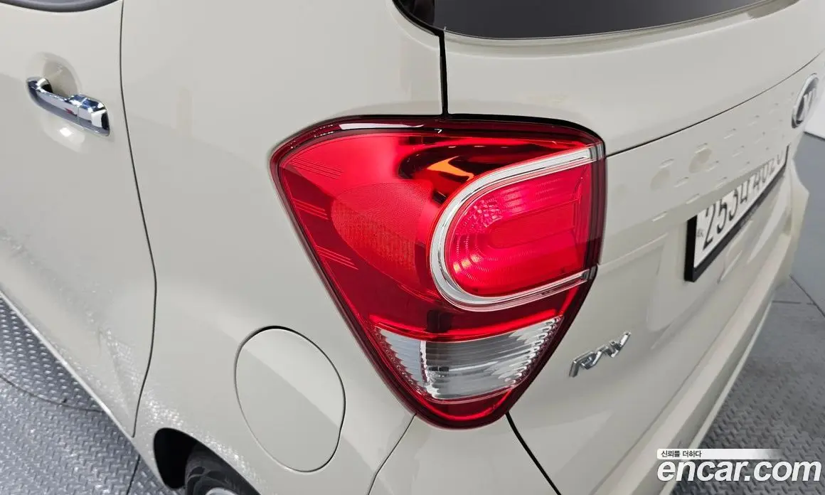 Kia Ray 2019 1.0 автомат (гидро), фото 9