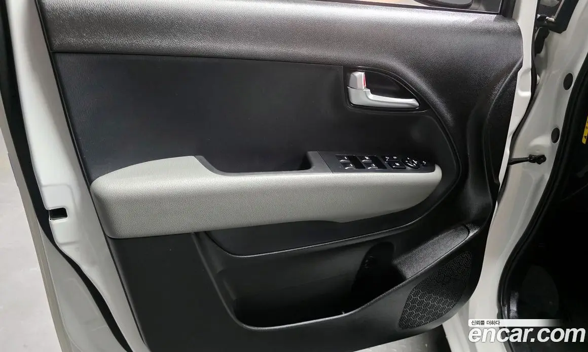 Kia Ray 2022 1.0 автомат (гидро), фото 14