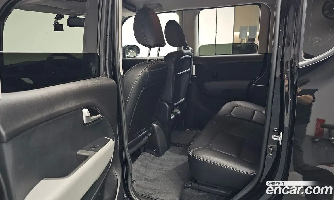 Kia Ray 2022 1.0 автомат (гидро), фото 17