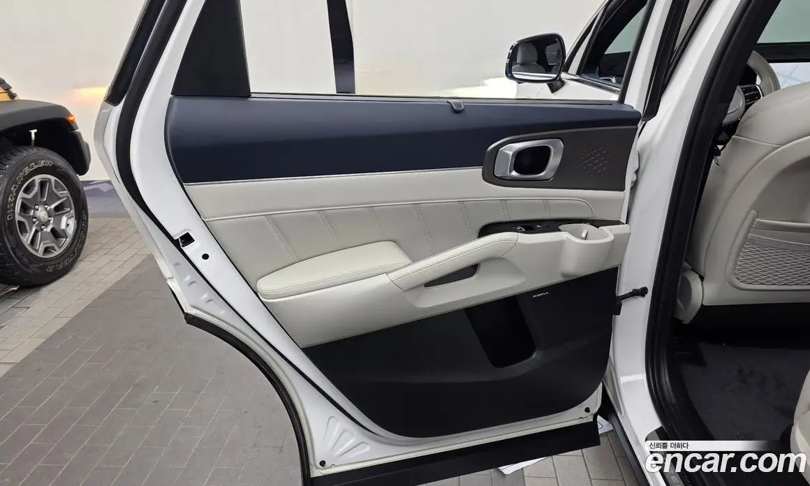 Kia Sorento 2024 1.6 автомат (гидро), фото 15 Kia Sorento 2024 1.6 автомат (гидро), фото 15