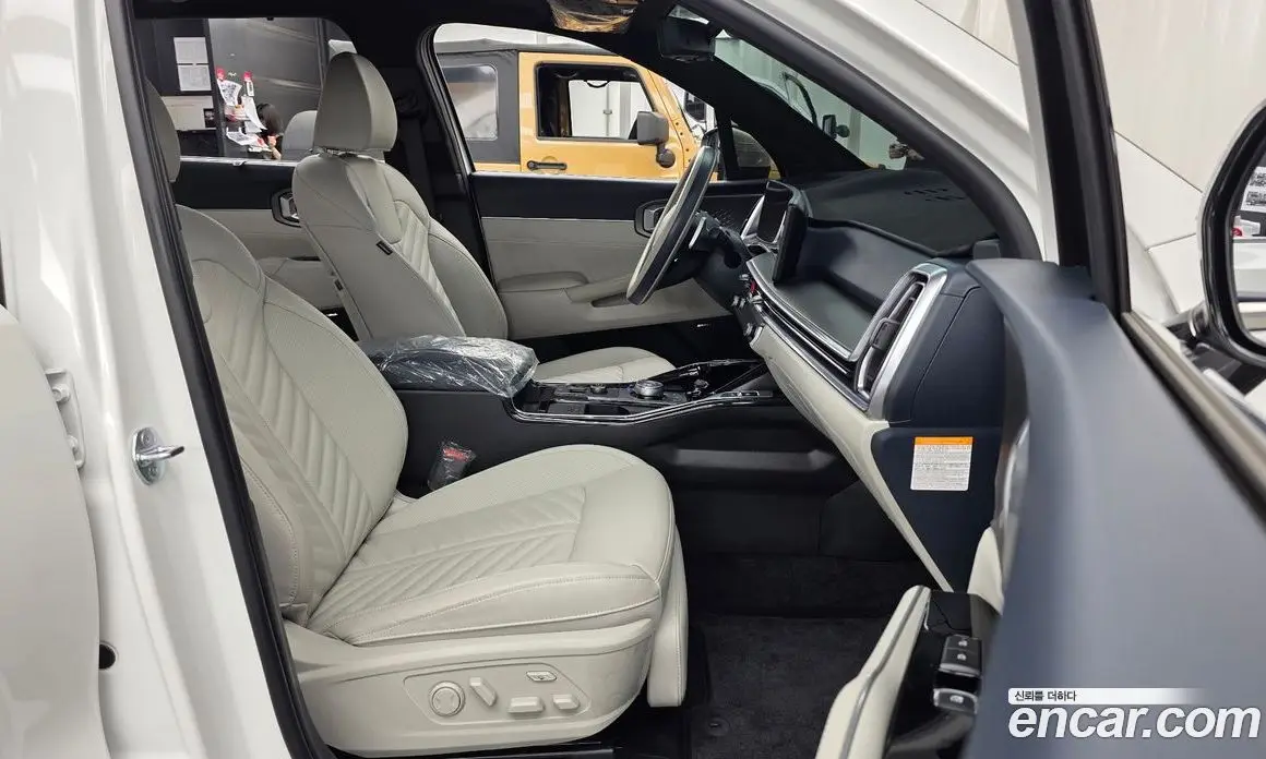 Kia Sorento 2024 1.6 автомат (гидро), фото 17 Kia Sorento 2024 1.6 автомат (гидро), фото 17