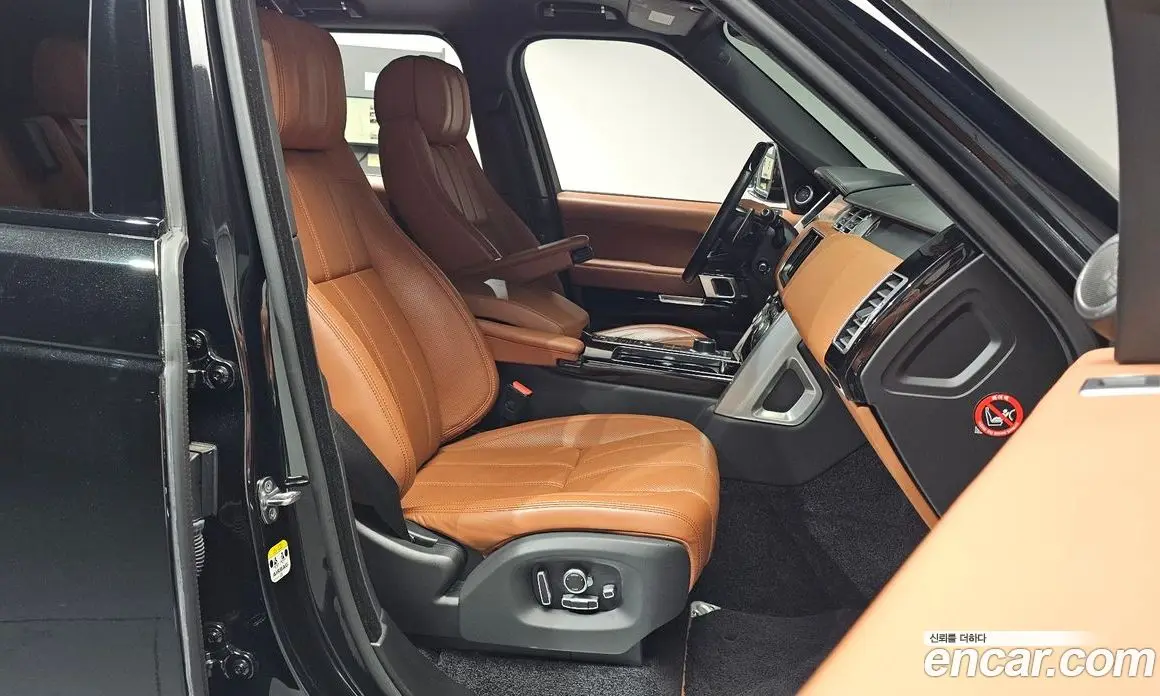 Land Rover Range Rover 2016 4.4 автомат (гидро), фото 17 Land Rover Range Rover 2016 4.4 автомат (гидро), фото 17