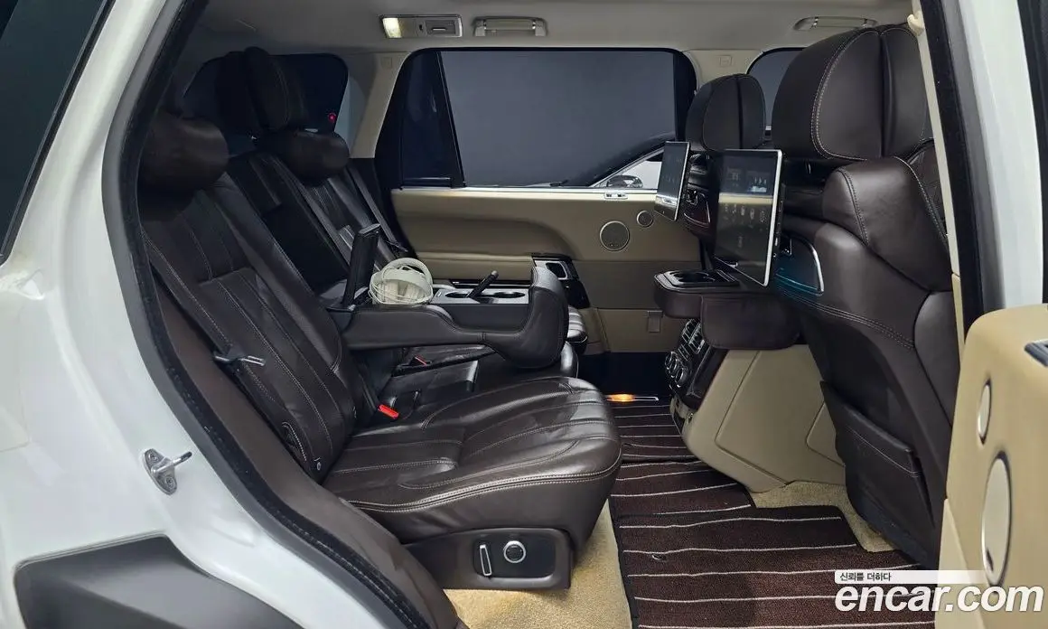 Land Rover Range Rover 2017 4.4 автомат (гидро), фото 15 Land Rover Range Rover 2017 4.4 автомат (гидро), фото 15
