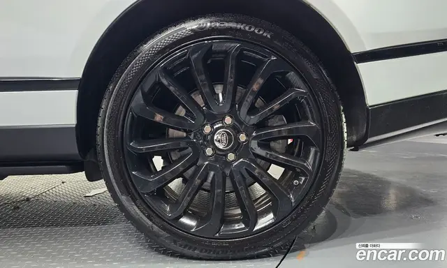 Land Rover Range Rover 2017 4.4 автомат (гидро), миниатюра 6 Land Rover Range Rover 2017 4.4 автомат (гидро), миниатюра 6