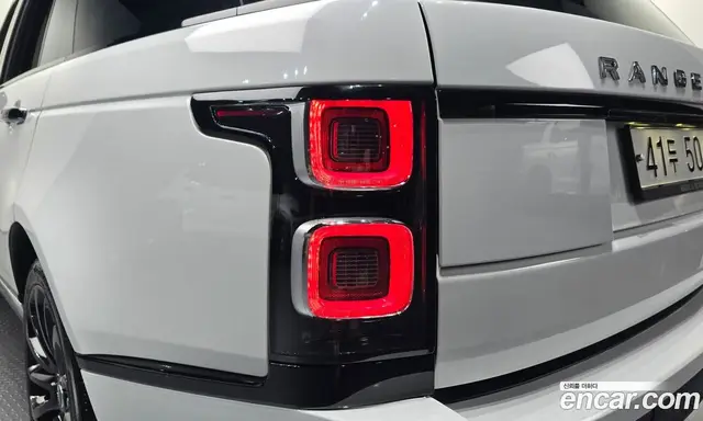 Land Rover Range Rover 2017 4.4 автомат (гидро), миниатюра 8 Land Rover Range Rover 2017 4.4 автомат (гидро), миниатюра 8