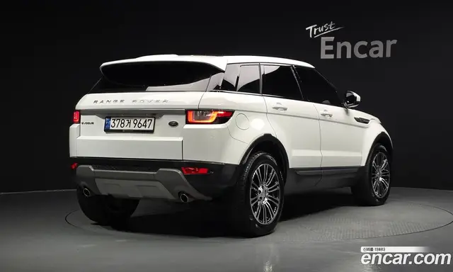 Land Rover Range Rover Evoque 2017 2.0 автомат (гидро), миниатюра 2 Land Rover Range Rover Evoque 2017 2.0 автомат (гидро), миниатюра 2
