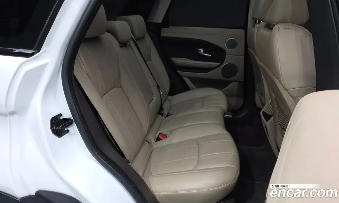 Land Rover Range Rover Evoque 2017 2.0 автомат (гидро), фото 12 Land Rover Range Rover Evoque 2017 2.0 автомат (гидро), фото 12