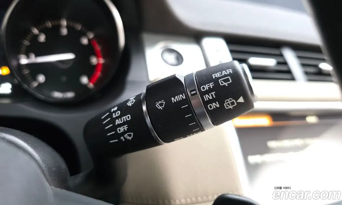 Land Rover Range Rover Evoque 2017 2.0 автомат (гидро), фото 18 Land Rover Range Rover Evoque 2017 2.0 автомат (гидро), фото 18