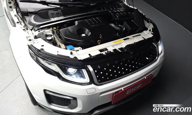 Land Rover Range Rover Evoque 2017 2.0 автомат (гидро), миниатюра 6 Land Rover Range Rover Evoque 2017 2.0 автомат (гидро), миниатюра 6