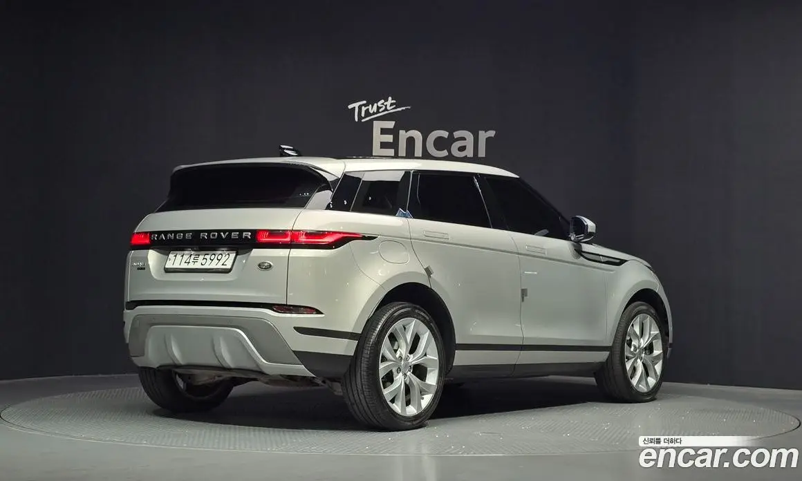 Land Rover Range Rover Evoque 2020 2.0 автомат (гидро), фото 2 Land Rover Range Rover Evoque 2020 2.0 автомат (гидро), фото 2