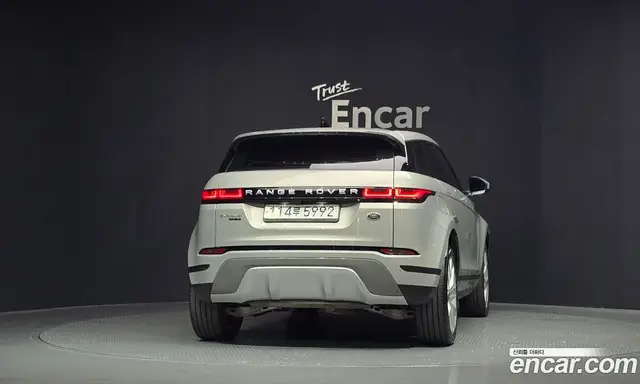 Land Rover Range Rover Evoque 2020 2.0 автомат (гидро), миниатюра 4 Land Rover Range Rover Evoque 2020 2.0 автомат (гидро), миниатюра 4