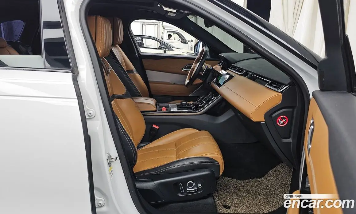 Land Rover Range Rover Velar 2018 3.0 автомат (гидро), фото 17 Land Rover Range Rover Velar 2018 3.0 автомат (гидро), фото 17