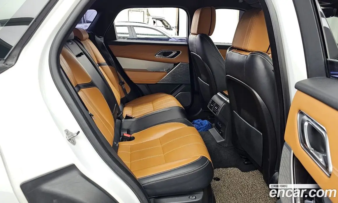Land Rover Range Rover Velar 2018 3.0 автомат (гидро), фото 18 Land Rover Range Rover Velar 2018 3.0 автомат (гидро), фото 18
