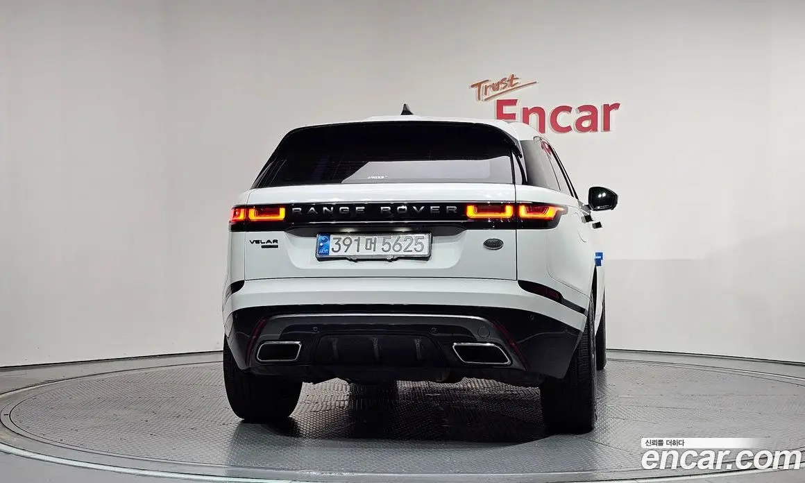 Land Rover Range Rover Velar 2018 3.0 автомат (гидро), фото 4 Land Rover Range Rover Velar 2018 3.0 автомат (гидро), фото 4