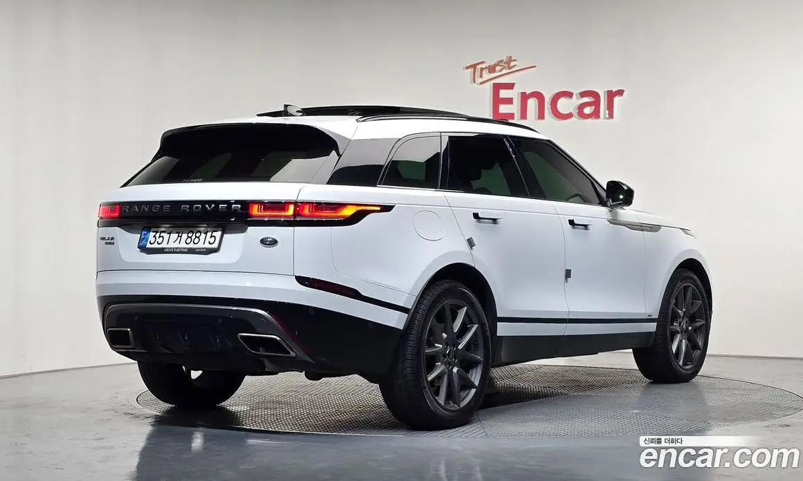 Land Rover Range Rover Velar 2021 3.0 автомат (гидро), фото 2 Land Rover Range Rover Velar 2021 3.0 автомат (гидро), фото 2