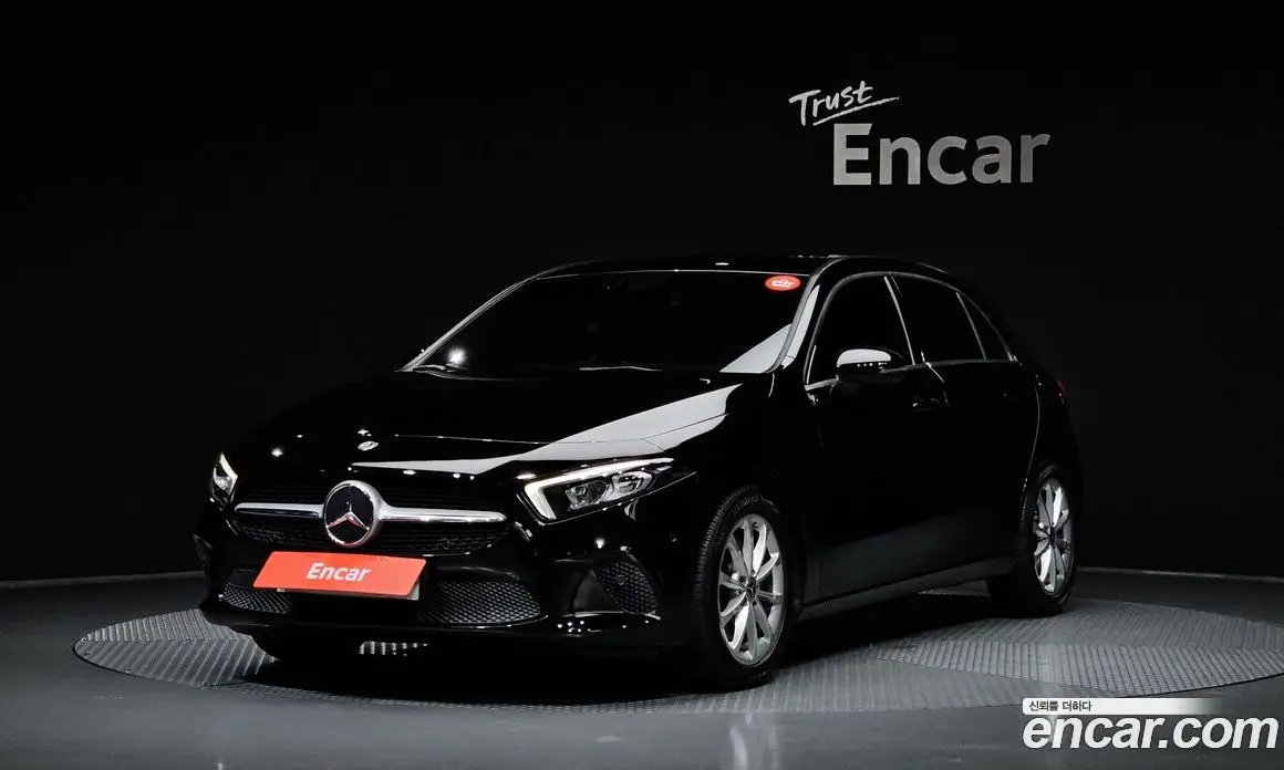 Mercedes-Benz A-Class 2019 2.0 автомат (гидро), фото 1 Mercedes-Benz A-Class 2019 2.0 автомат (гидро), фото 1