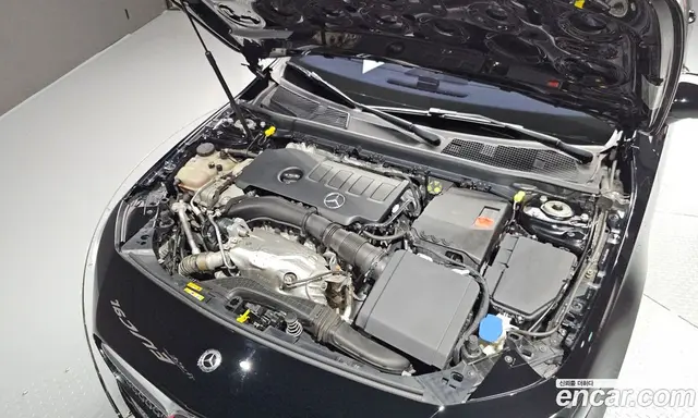 Mercedes-Benz A-Class 2019 2.0 автомат (гидро), миниатюра 6 Mercedes-Benz A-Class 2019 2.0 автомат (гидро), миниатюра 6