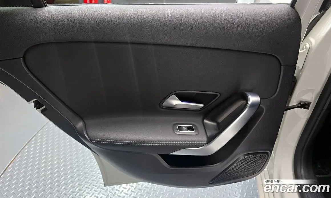Mercedes-Benz A-Class 2020 2.0 автомат (гидро), фото 15