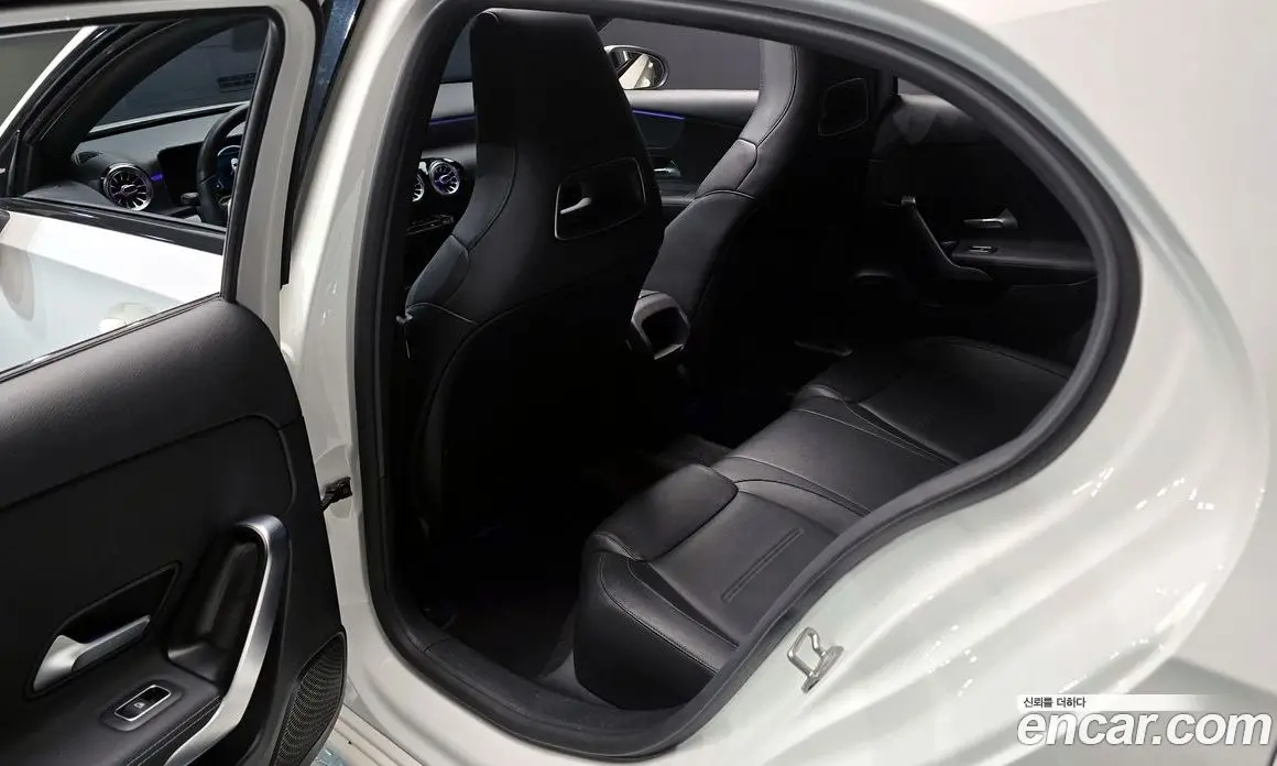 Mercedes-Benz A-Class 2020 2.0 автомат (гидро), фото 18